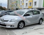 продам Toyota Avensis Verso в пмр  фото 4