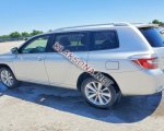 продам Toyota Highlander в пмр  фото 4